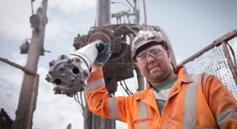 trabajor-fracking.jpg