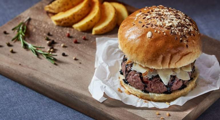 carne-wagyu-dia-internacional-hamburguesa-1.jpeg