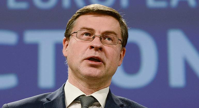 Dombrovskis.jpg