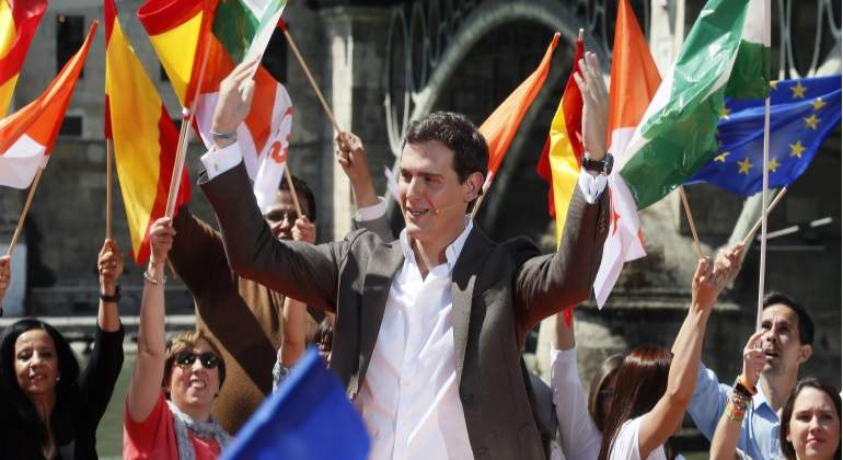 rivera-sevilla-acto-campana-efe.jpg