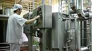 La actividad manufacturera en España vuelve a crecer en julio, pero sigue destruyendo empleo