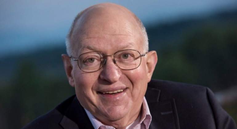 martin-feldstein-cara.jpg