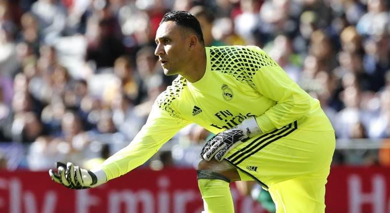 Keylor-Navas-saque-Bernabeu-sol-2017-Reuters-Real-Madrid.jpg