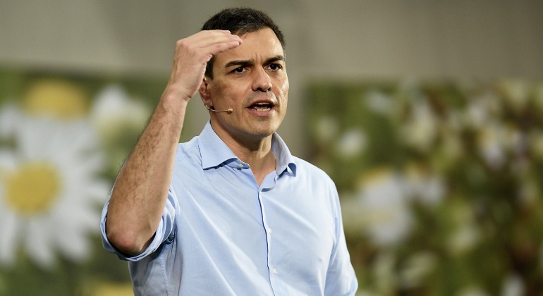 pedro-sanchez-canarias-jun16-efe.jpg