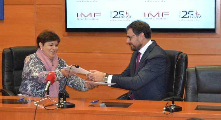 Convenio-UCAV_IMF-foto-2-1.jpg