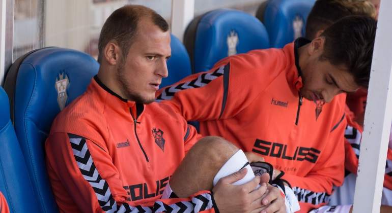 zozulya-banquillo-albacete-getty.jpg