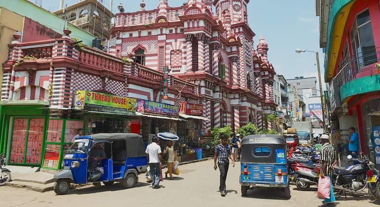 770-420-colombo-srilanka-calle-dreamstime.jpg