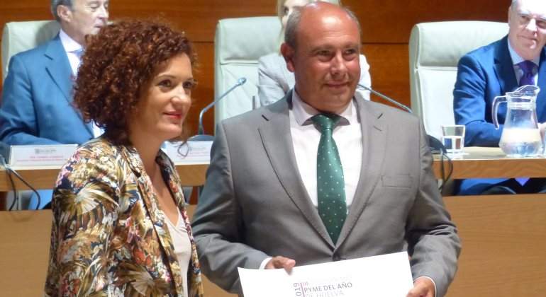 entrega-galardon-pyme-internacionalizacion-hudisa-770.jpg