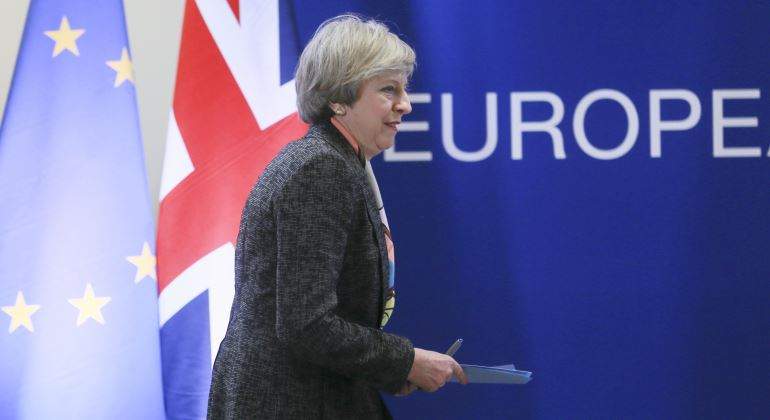 may-theresa-europa-banderas-770-efe.jpg