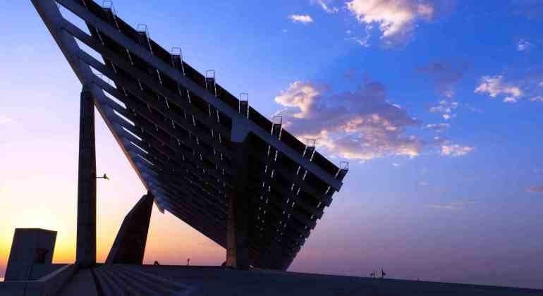 paneles-solares-Barcelona-istock.jpg
