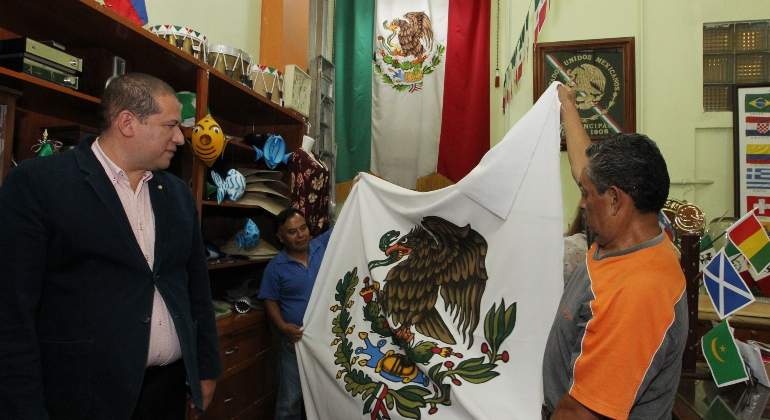 bandera-mexicana-770-420-EFE.jpg