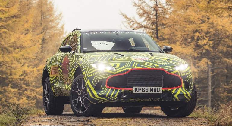 aston-martin-dbx-2019-01.jpg