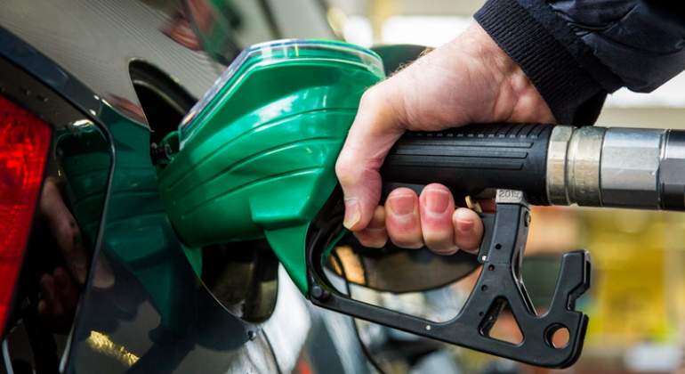 770-420-gasolinera-coche-istock.jpg