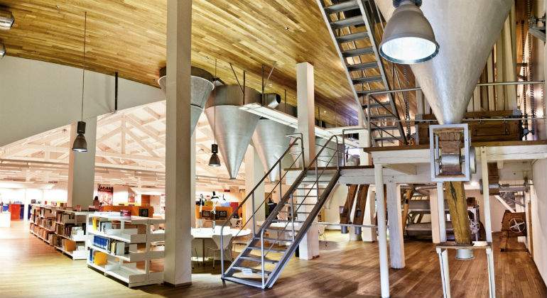 Biblioteca-Regional-de-la-Comunidad-de-Madrid-defini.jpg