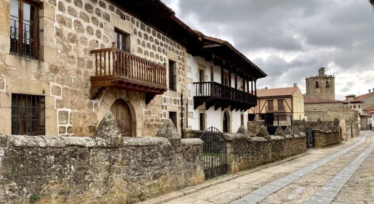 vinuesa-soria-pueblos-mas-bonitos.jpg