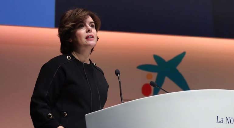 saenz-de-santamaria-soraya-noche-economia.jpg