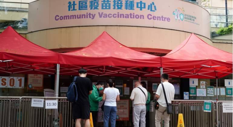 hong-kong-centro-vacunacion-getty.jpg