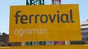 Ferrovial negocia vender su filial de Servicios por países a Apax y Apollo