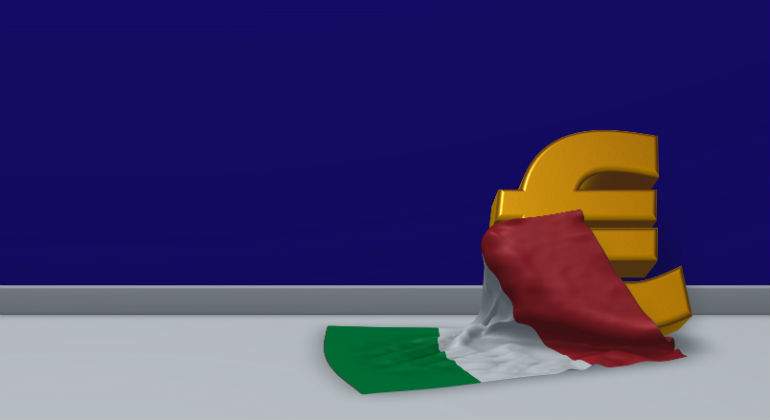 italia-bandera-euro-dreamstime.jpg