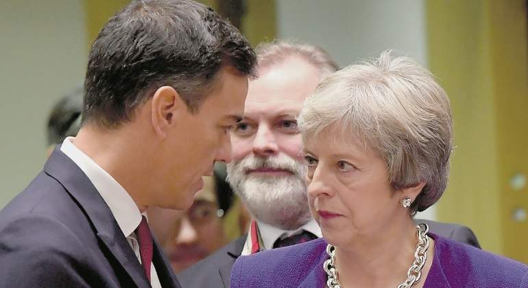 pedro-sanchez-theresa-may-reuters-770x420.jpg