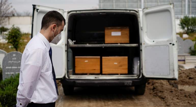 coronavirus-funeraria-muertos-reuters.jpg