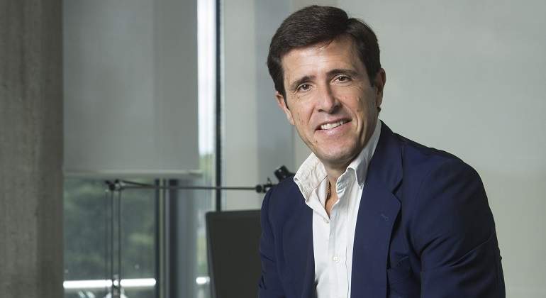 JAVIER-Lopez-Zafra-presidente-aea.jpg