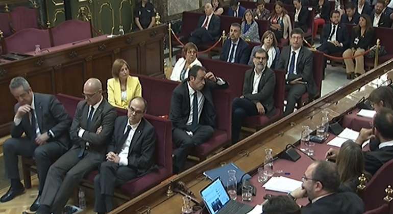 forcadell-amarillo-ultimasesion.jpg