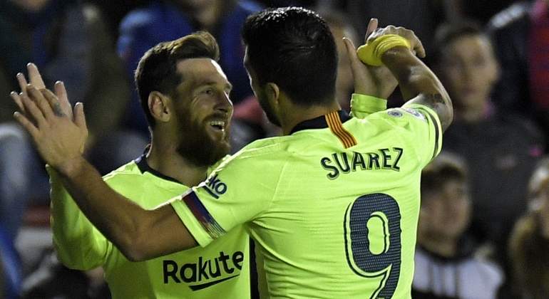 messi-suarez-2018-celebran-getty.jpg