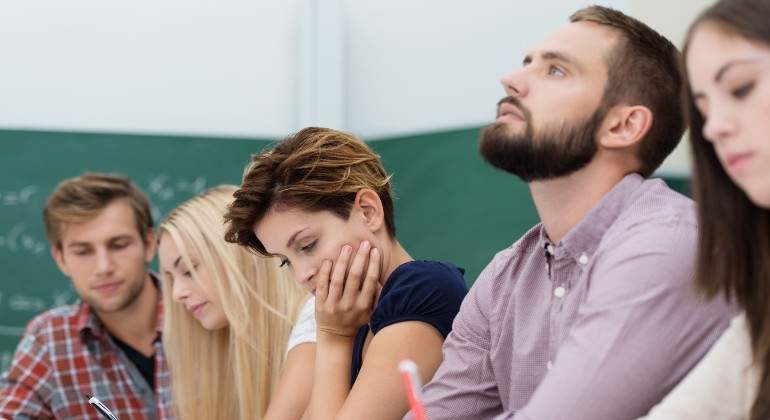 estudiantes-examen.jpg