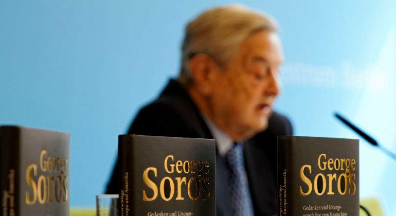 soros-libros-alamy.jpg