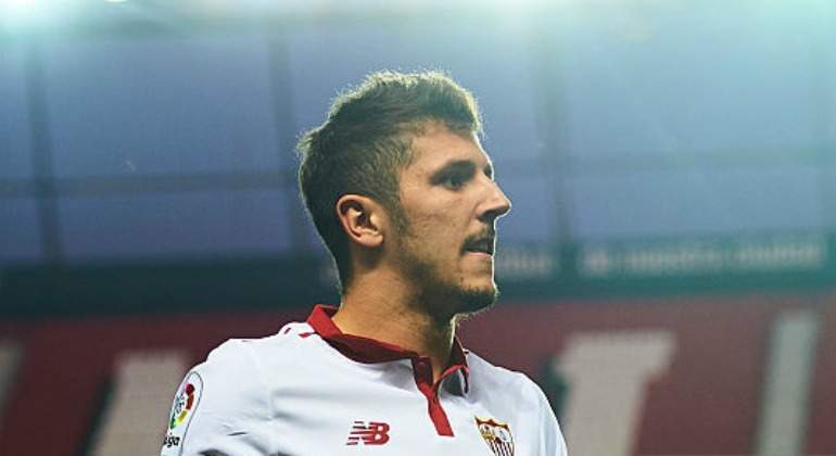 jovetisevillagett.jpg