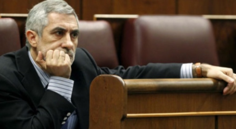 llamazares-efe.jpg