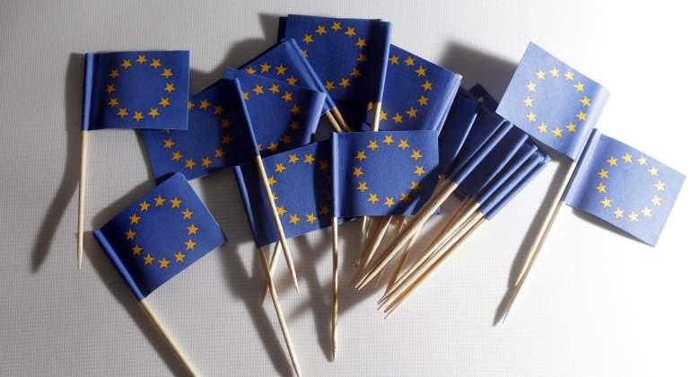 UE-banderas-EFE.jpg
