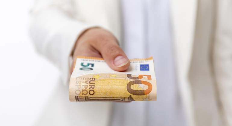 50-euros-getty.jpg