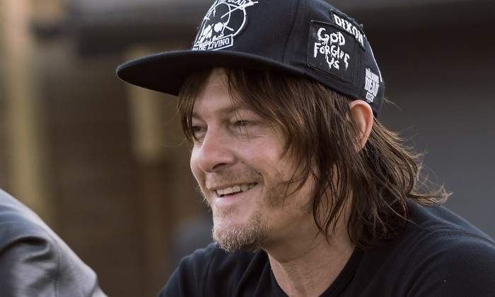 norman-reedus-walking-motos.jpg