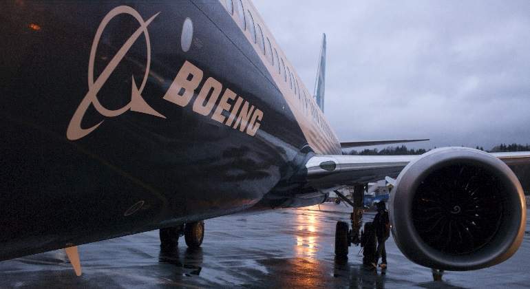boeing-avion-737-MAX-lateral-logo-reuters-770x420.jpg