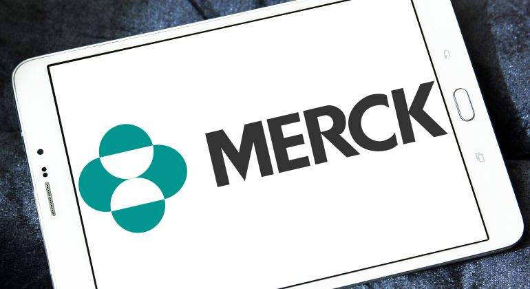merck-tablet-770-dreamstime.jpg