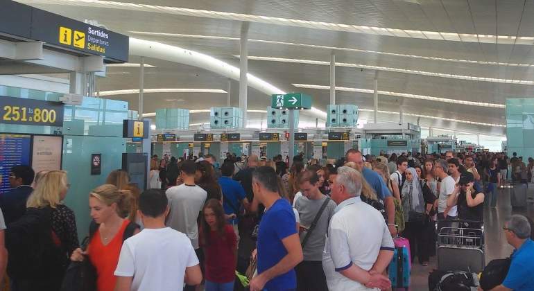 barajas-colas.jpg