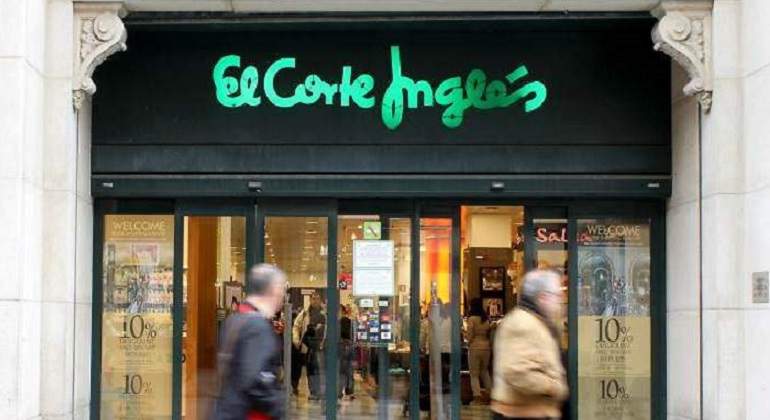 700x420_corte-ingles-puerta-770-dreamstime.jpg