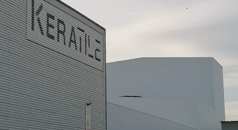 Fabrica-Keratile.jpg