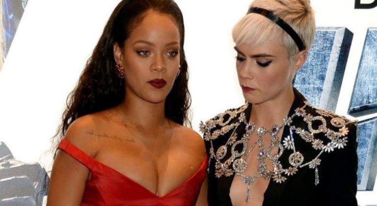 rihanna-cara-pechos770.jpg