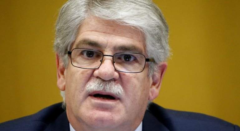 dastis-reuters.jpg