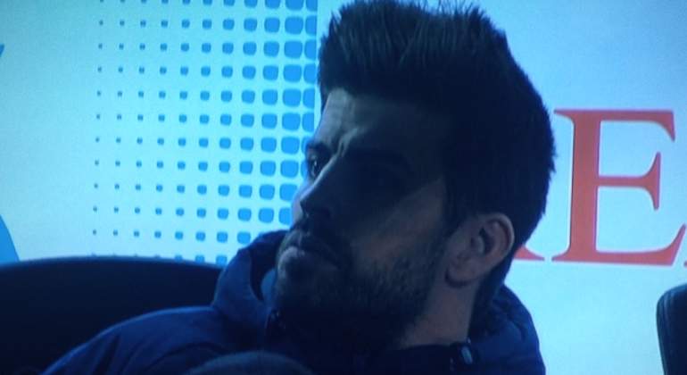 cara-pique-gol-messi-tw.jpg