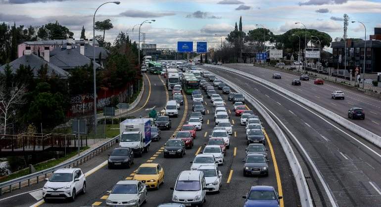 trafico-a6-coches-europapress-1.jpg