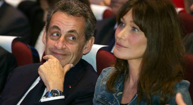 carla-bruni-coronavirus-770.jpg
