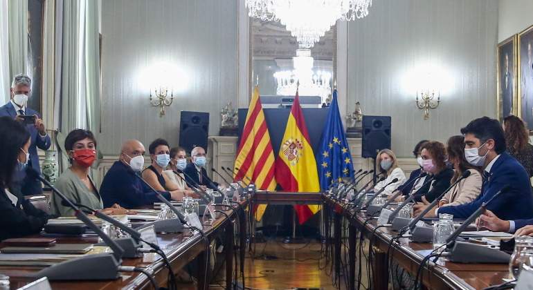 vista_general_asistentes_participan_comision_bilateral_generalitat-ep-770x420.jpg