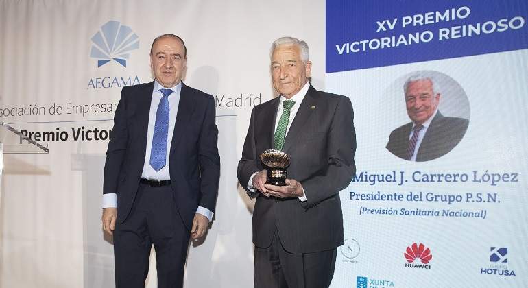 Premio-Victoriano-Reinoso-Miguel-Carrero-1.JPG