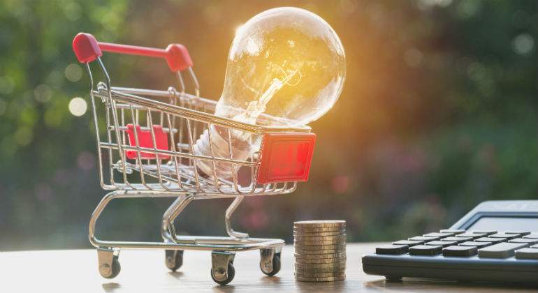 carro-compra-bombilla-calculadora-dreamstime.jpg