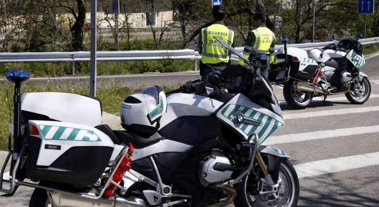 guardia-civil-moto-efe.jpg