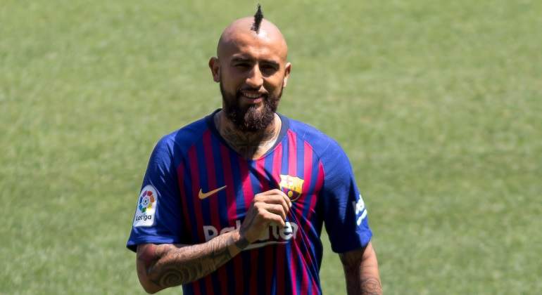 Arturo-Vidal-llega-es-presentado-con-el-Barcelona-Reuters.jpg